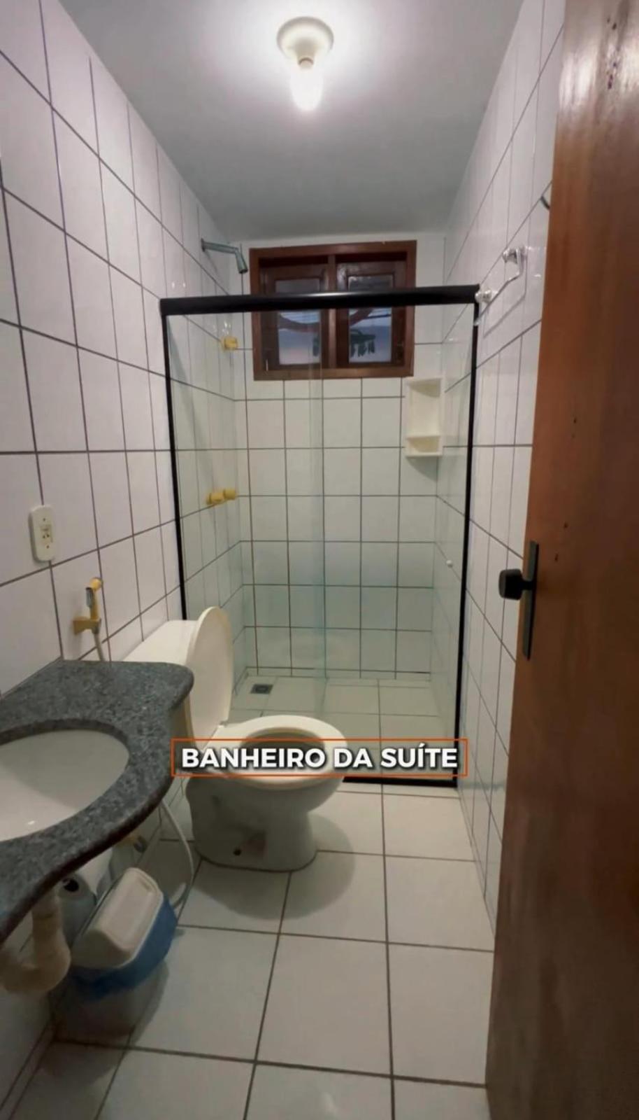 Apto Térreo Mobiliado com Piscina - 400m da Praia de Taperapuan, Próximo ao Axé Moi- Golden Dolphin Residence