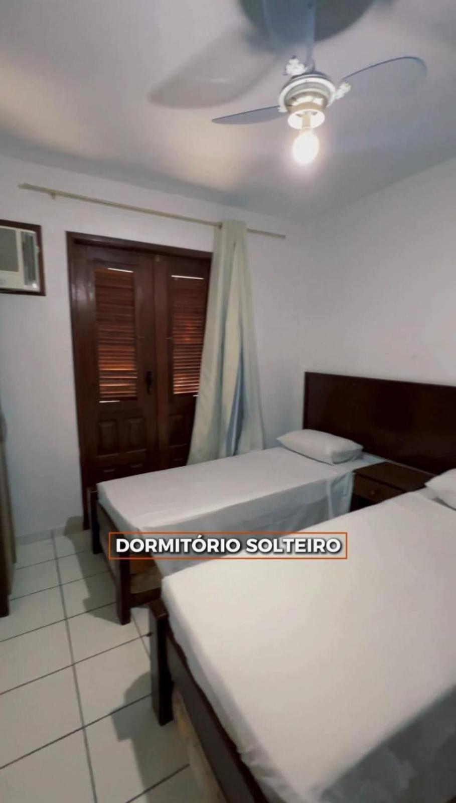 Apto Térreo Mobiliado com Piscina - 400m da Praia de Taperapuan, Próximo ao Axé Moi- Golden Dolphin Residence