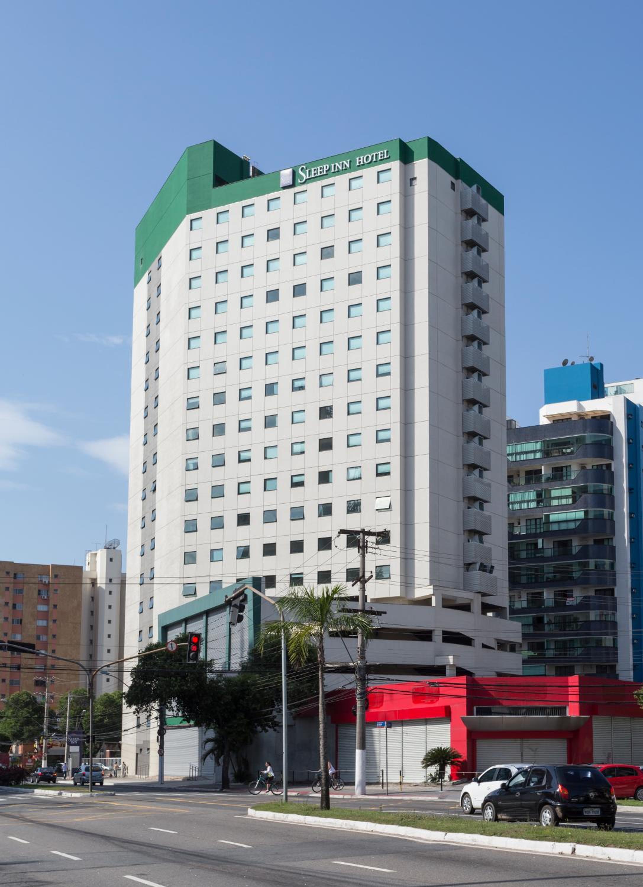 Vitoria Vacations - Sleep Inn Praia do Canto - Property Image 2