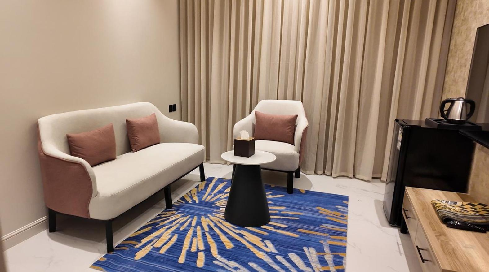 XYZ Hotel - King Fahd Road