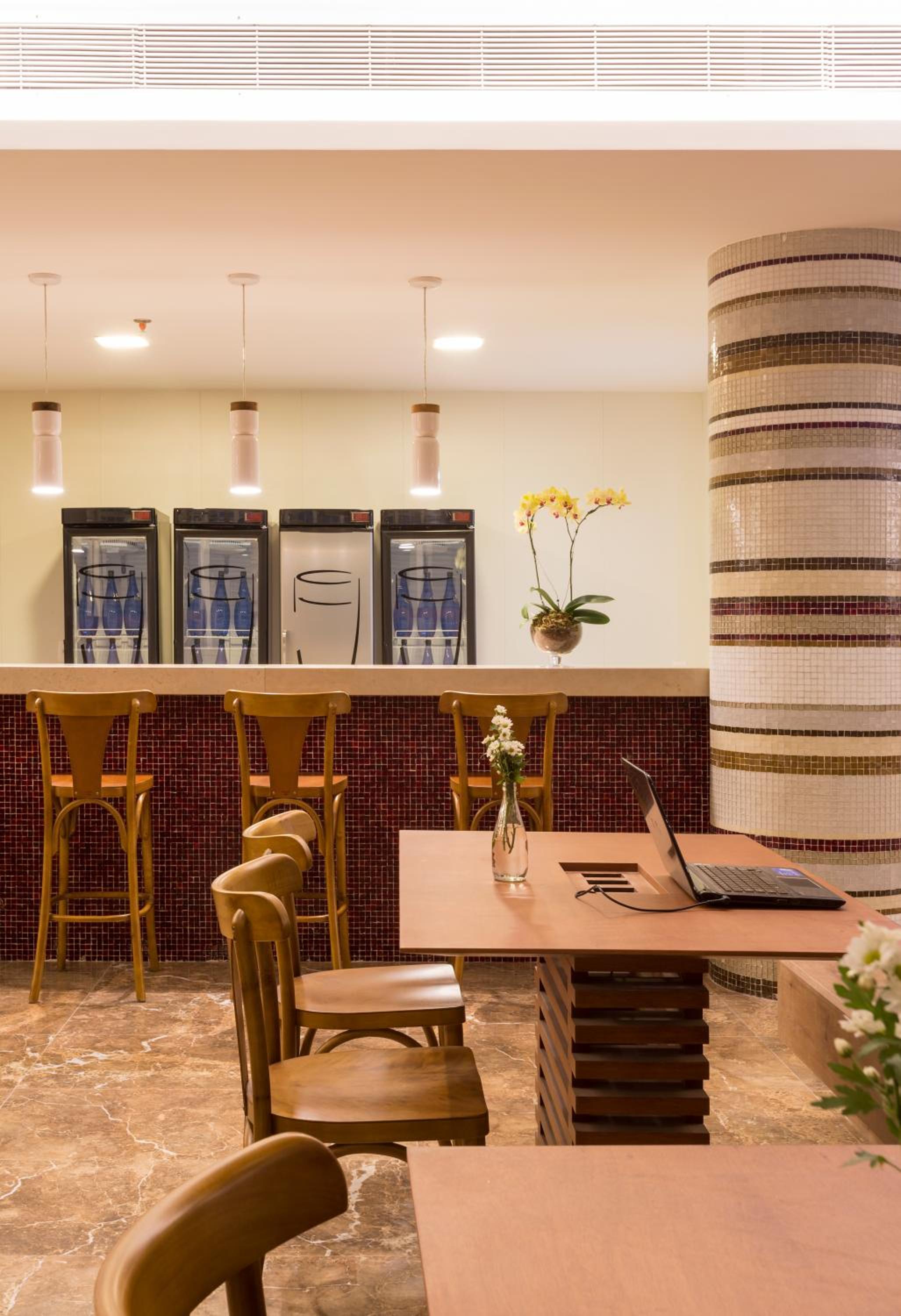Vitoria Vacations - Sleep Inn Praia do Canto - Property Image 47
