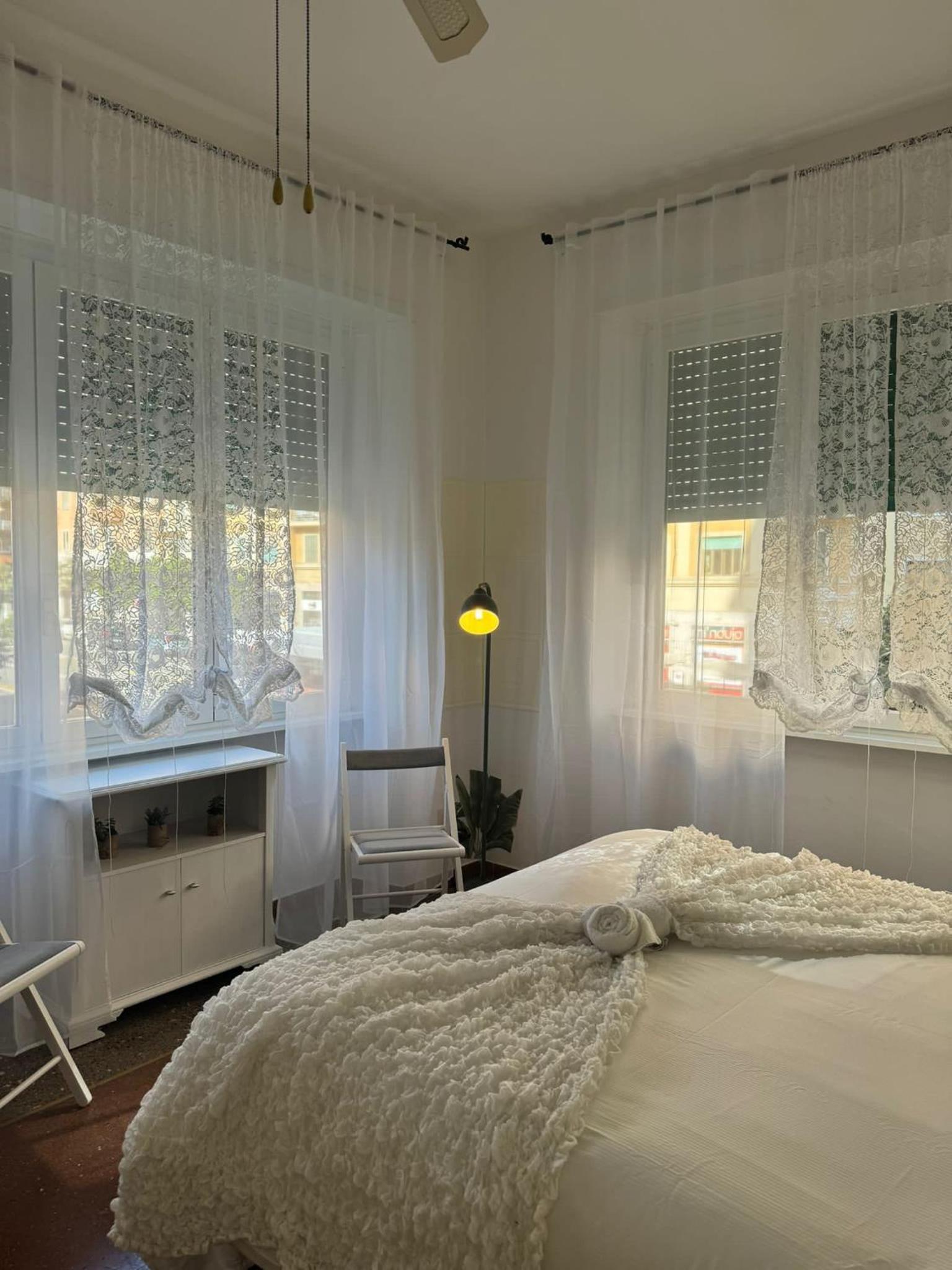 Glint House Prestige