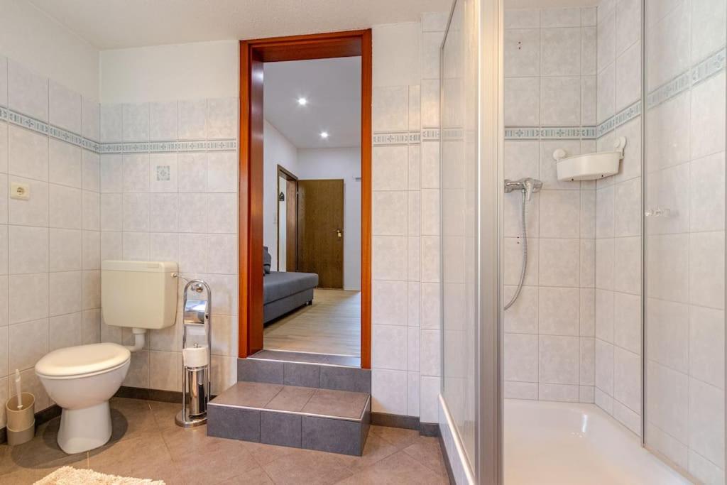 Townhaus-Rhens 8 Schlafzimmer, Sauna, Weinkeller, Fotostudio, Hunde willkommen view 4