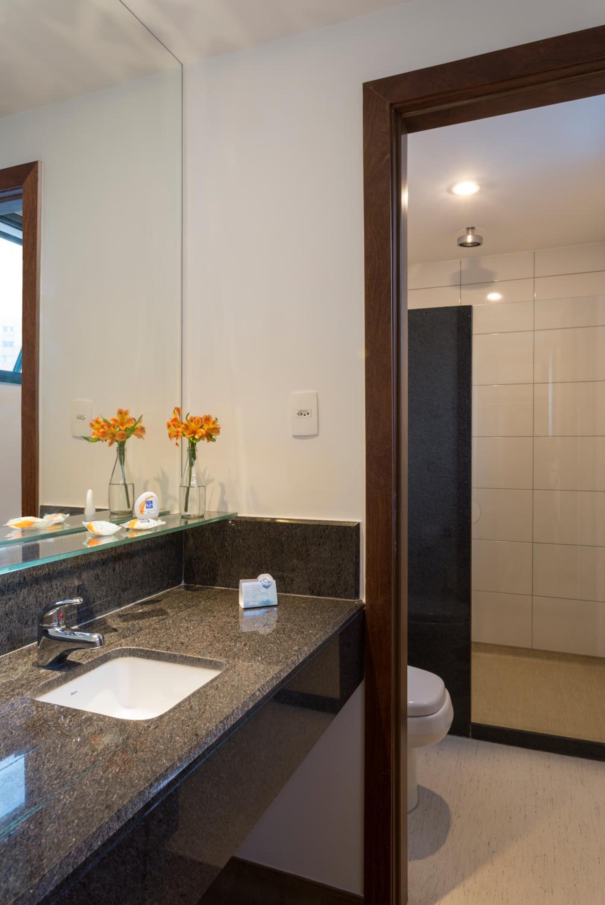Vitoria Vacations - Sleep Inn Praia do Canto - Property Image 29