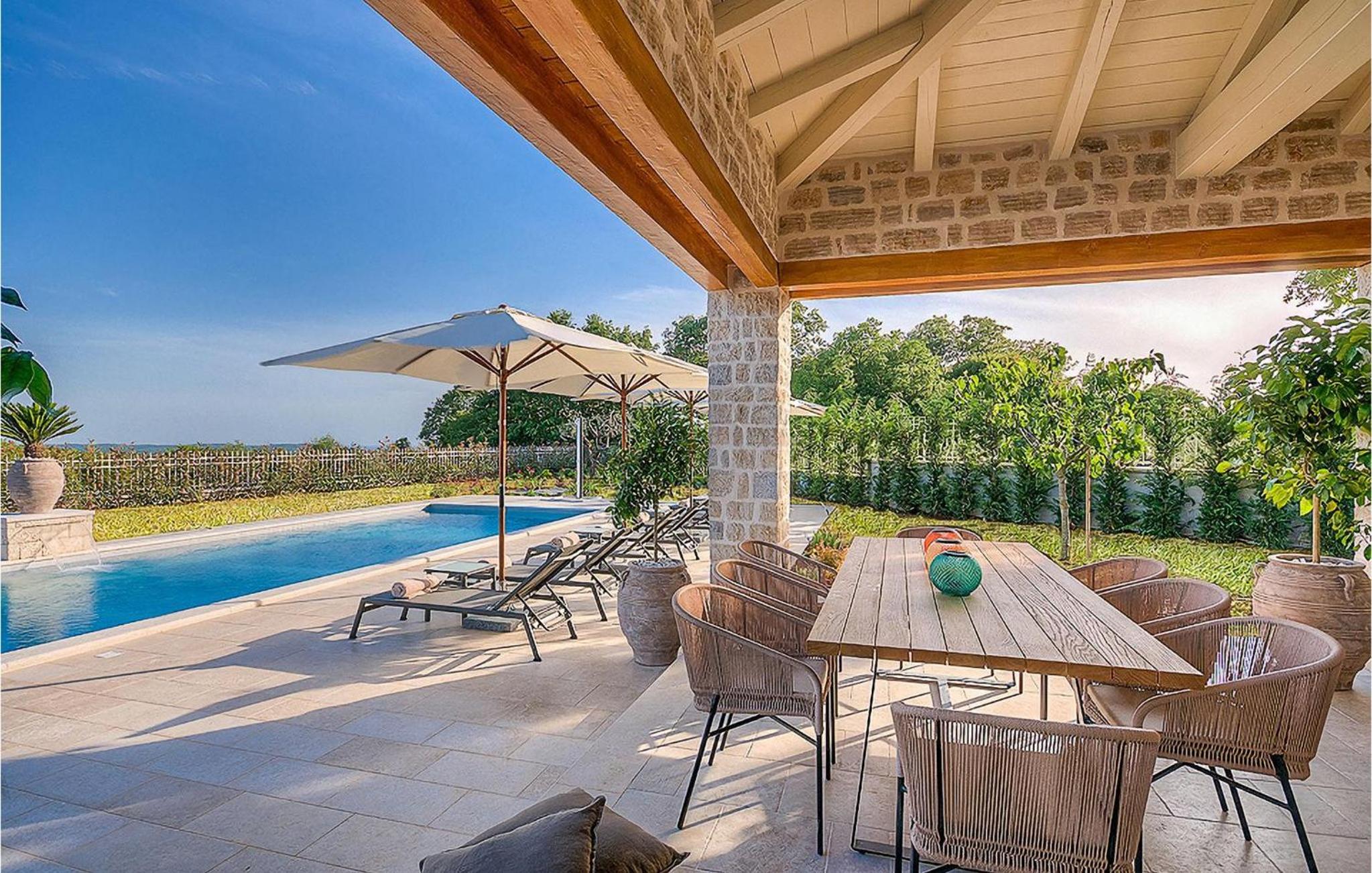 Villa Nevia view 5