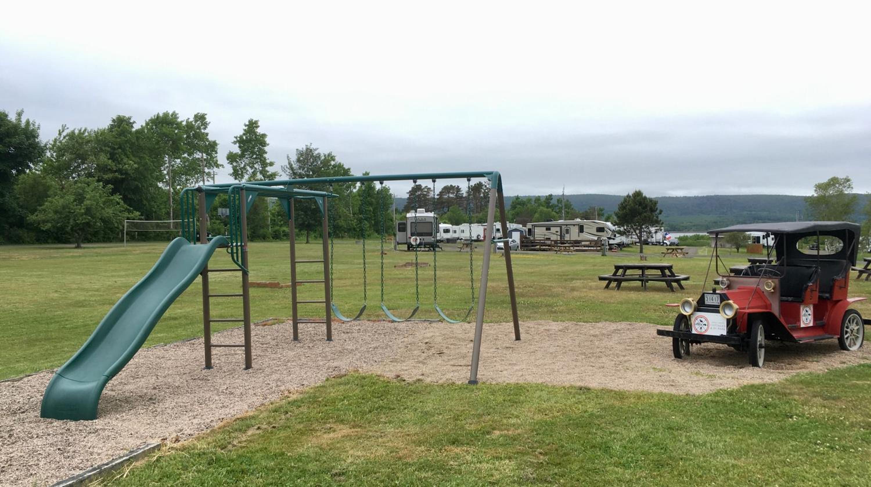 Upper Clements Cottages & RV Park