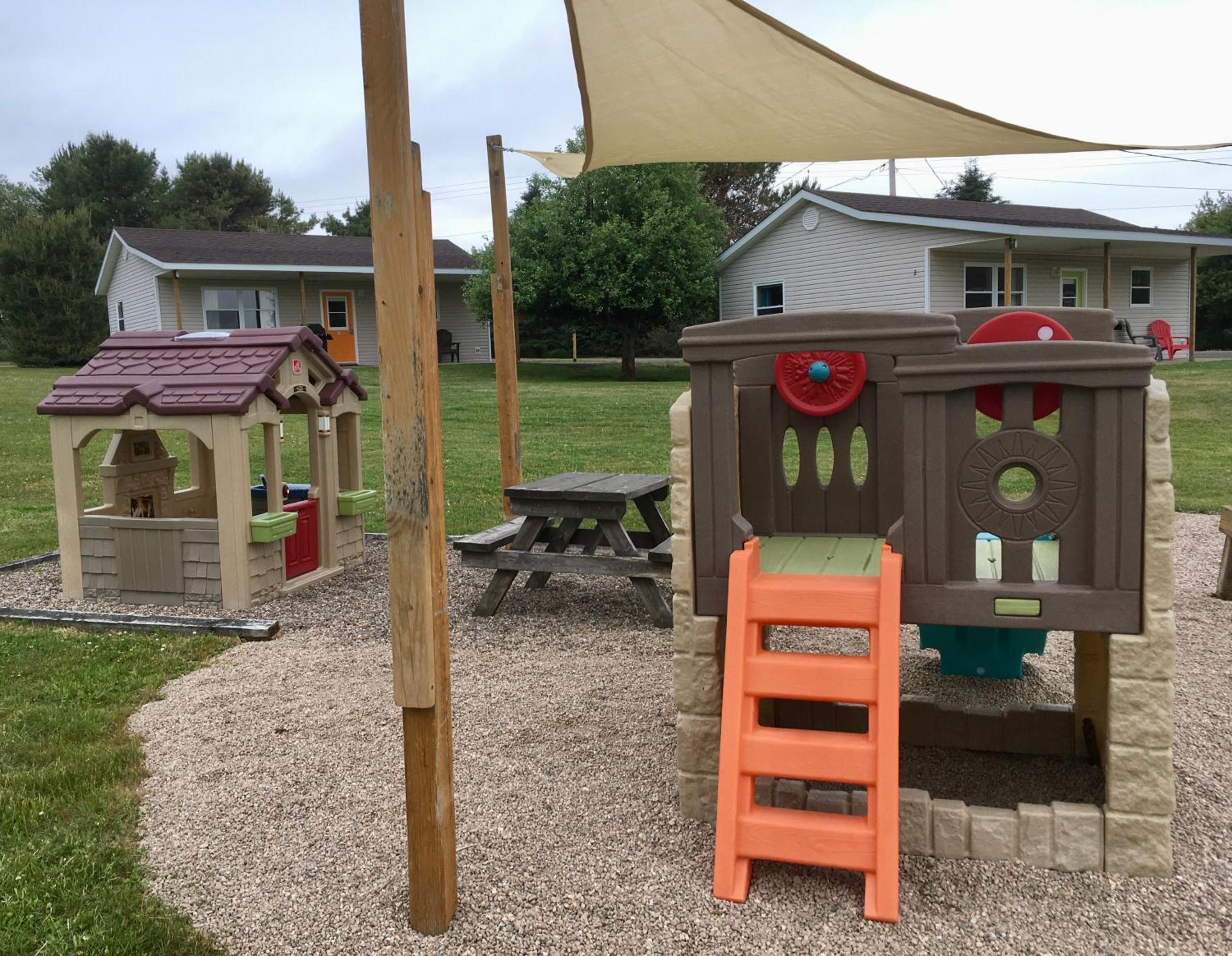 Upper Clements Cottages & RV Park