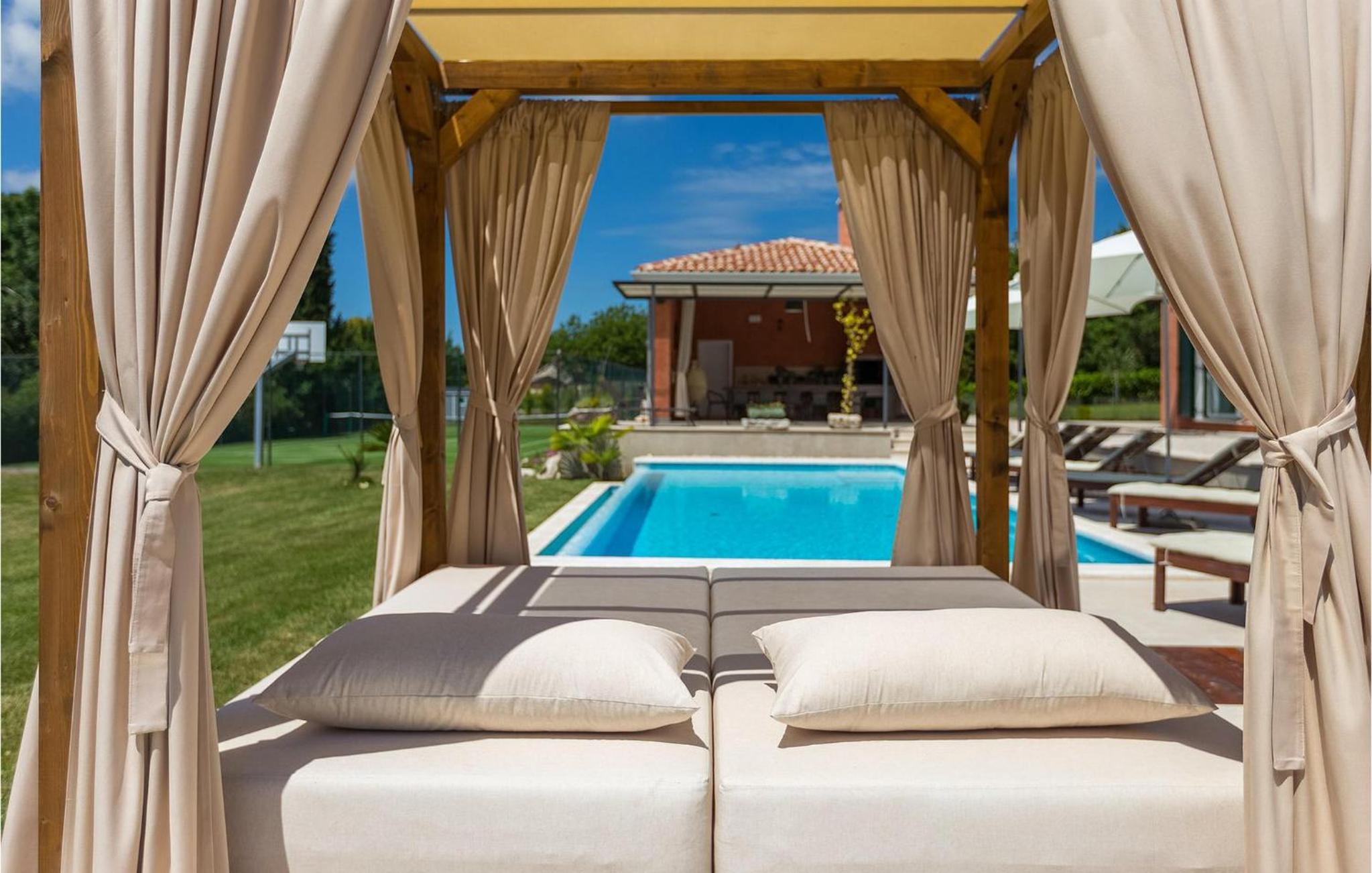 Villa Villag view 3