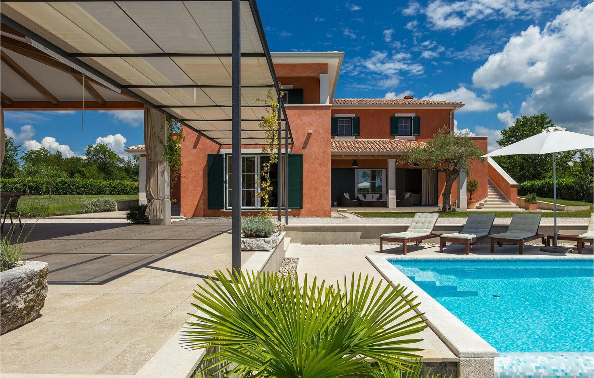 Villa Villag view 4