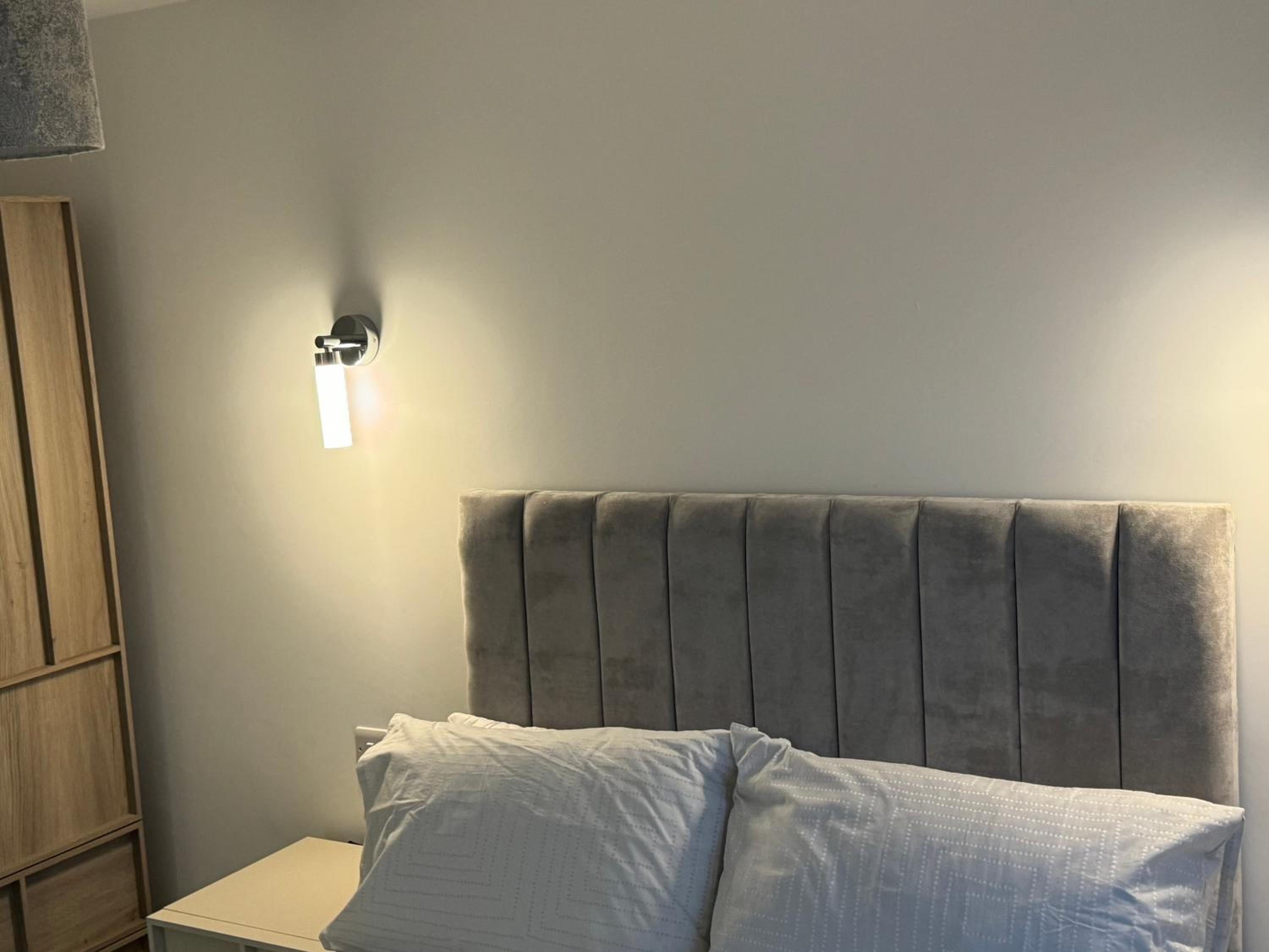 The Duplex at Sophia Mews with free parking view 4