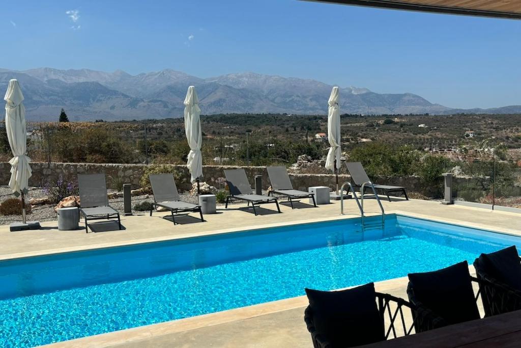 STUNNING MOUNTAIN AND SEA VIEW VILLA ELENI IN VAMOS