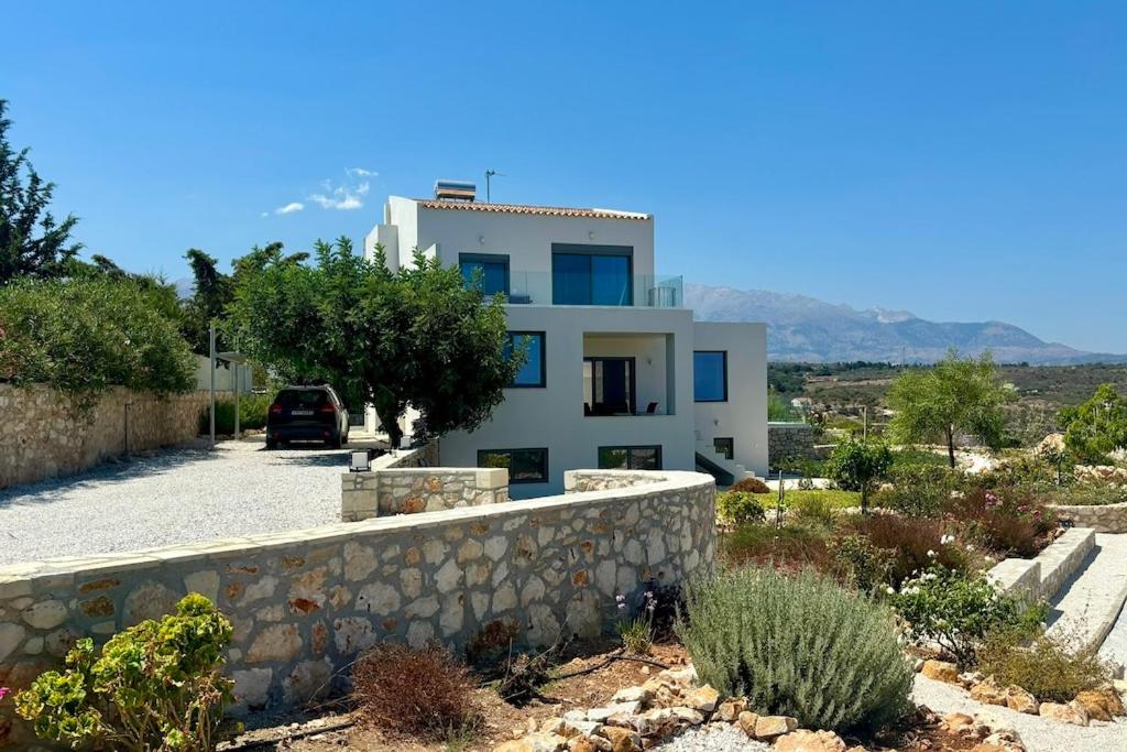 STUNNING MOUNTAIN AND SEA VIEW VILLA ELENI IN VAMOS