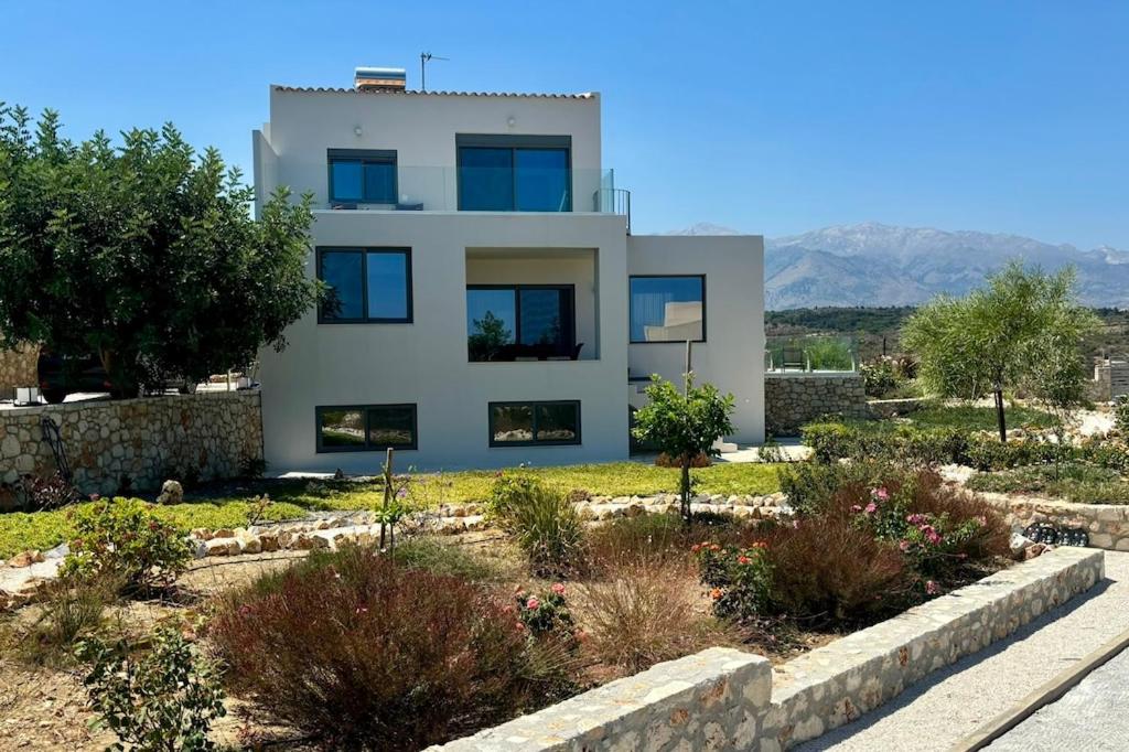 STUNNING MOUNTAIN AND SEA VIEW VILLA ELENI IN VAMOS