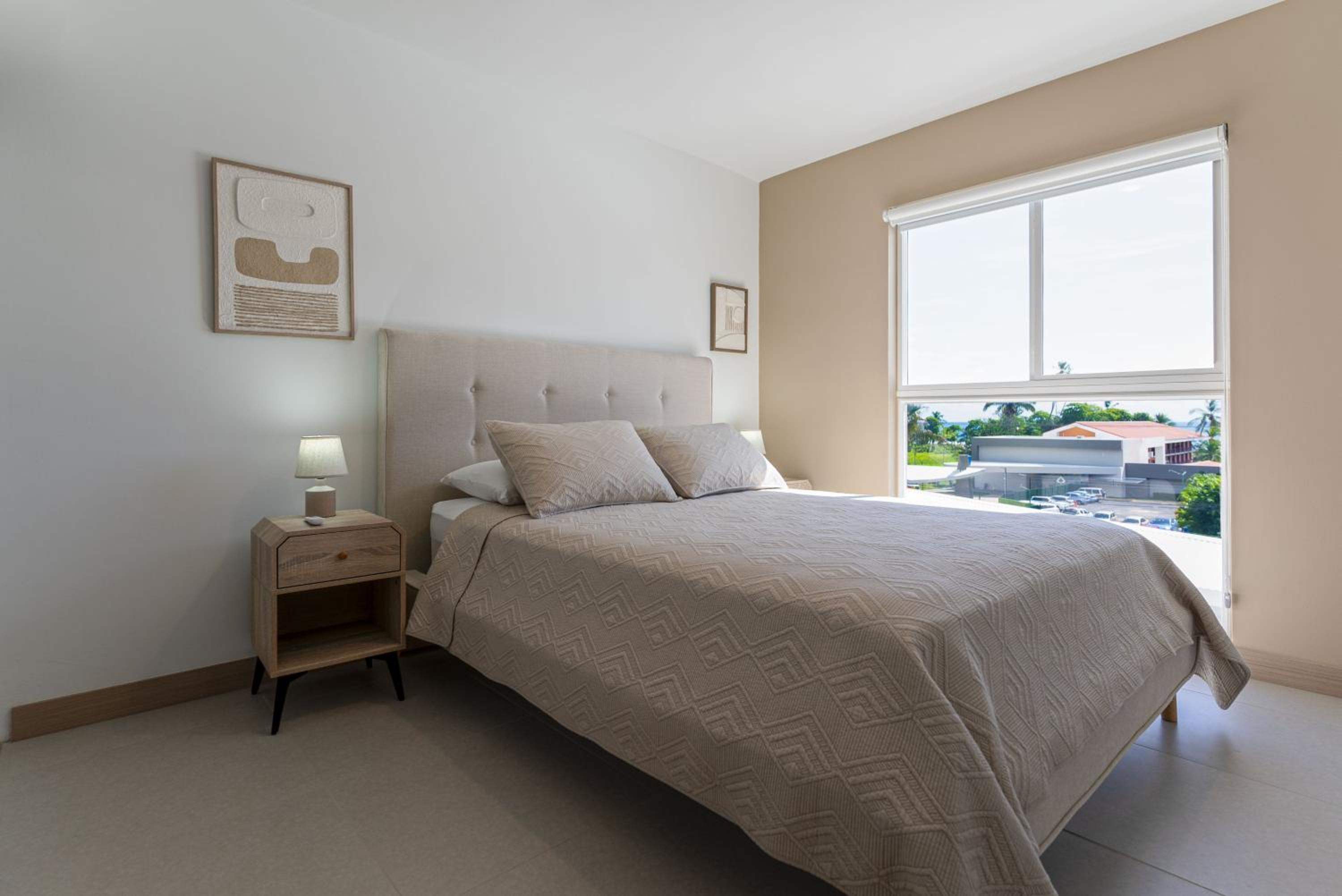 Casago 0408A Brand New Rental Santa Monica Dream Your Ideal Work from Home Retreat