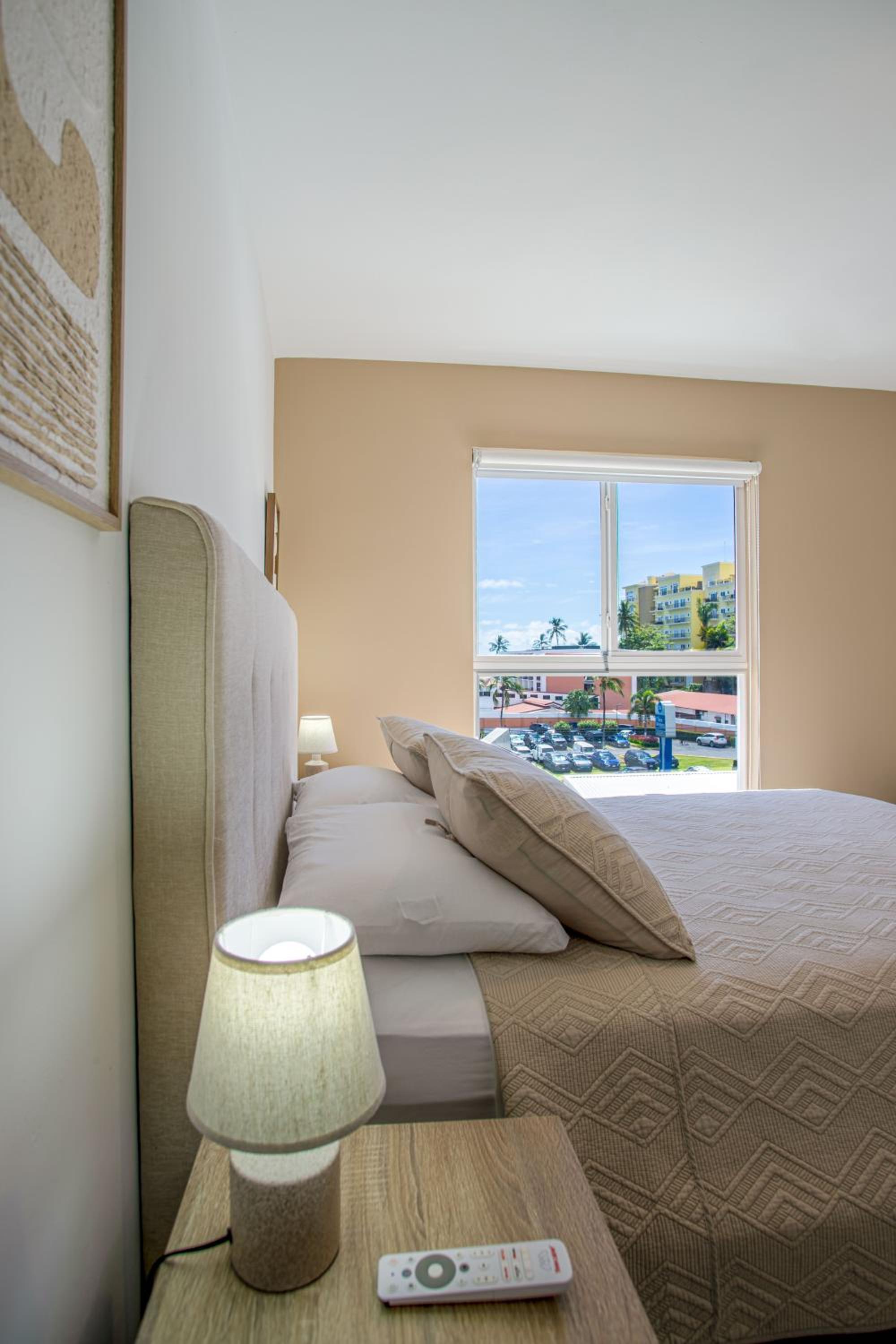 Casago 0408A Brand New Rental Santa Monica Dream Your Ideal Work from Home Retreat