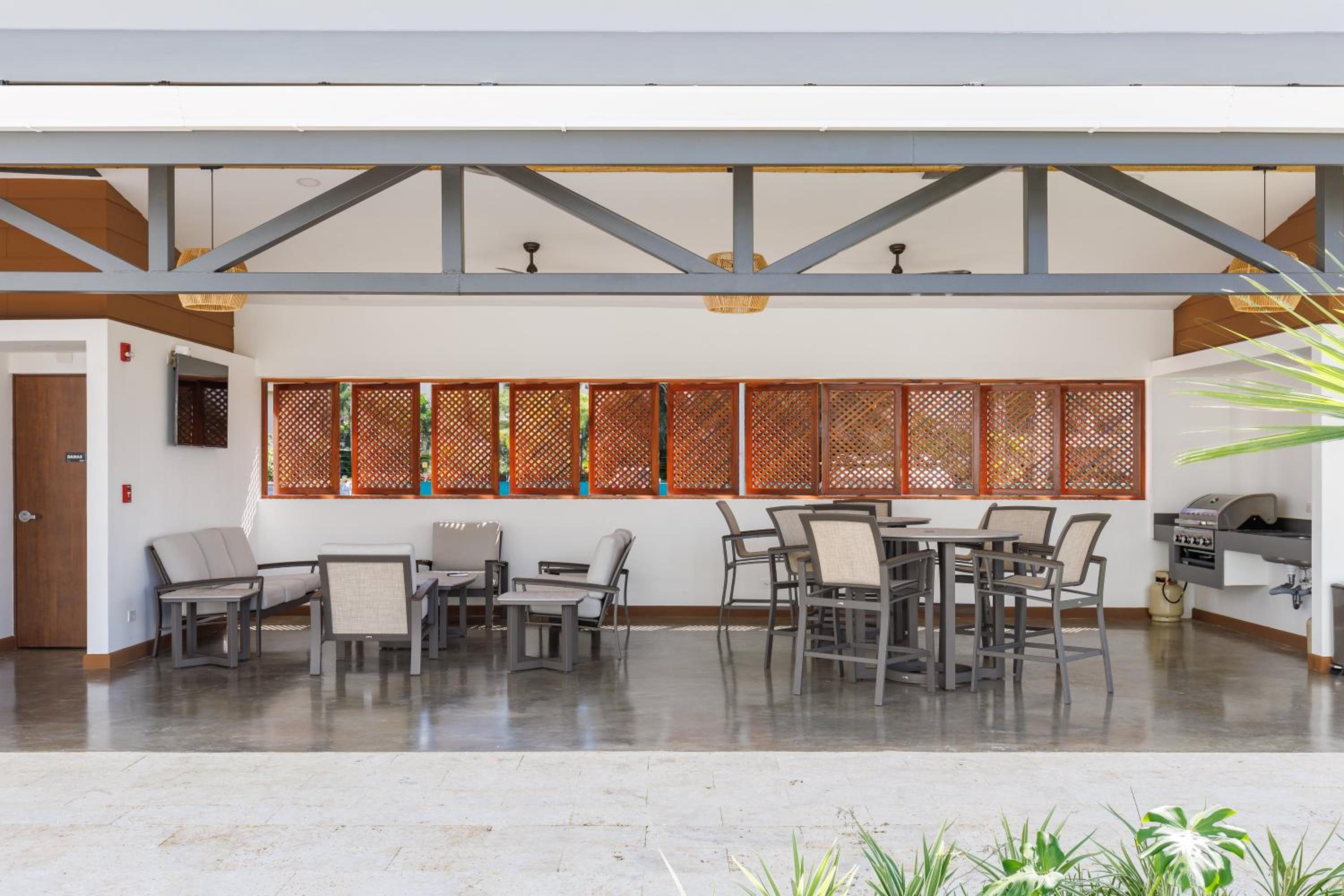 Casago 0303B, Modern Retreat in Jaco Acacia Loft Spacious Comfort Awaits