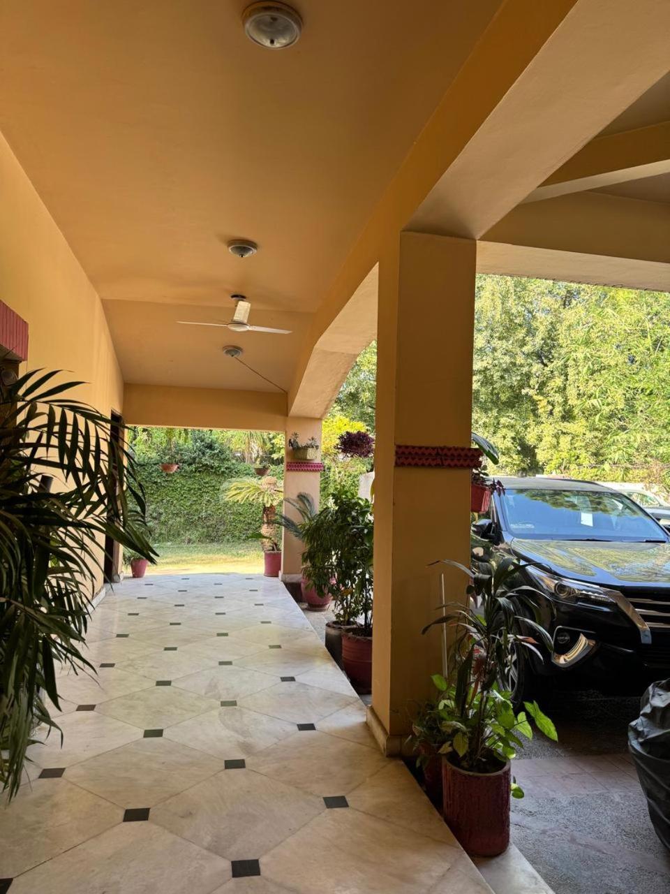 Casa Blanca Boutique Guesthouse Islamabad