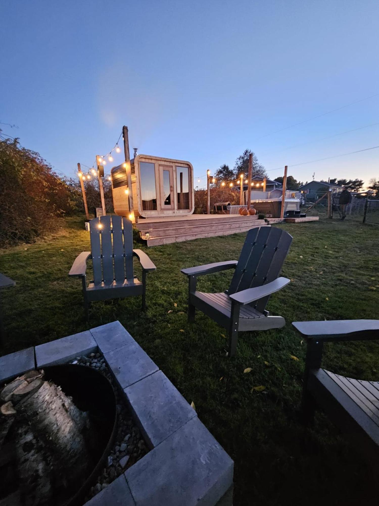 Upper Clements Cottages & RV Park