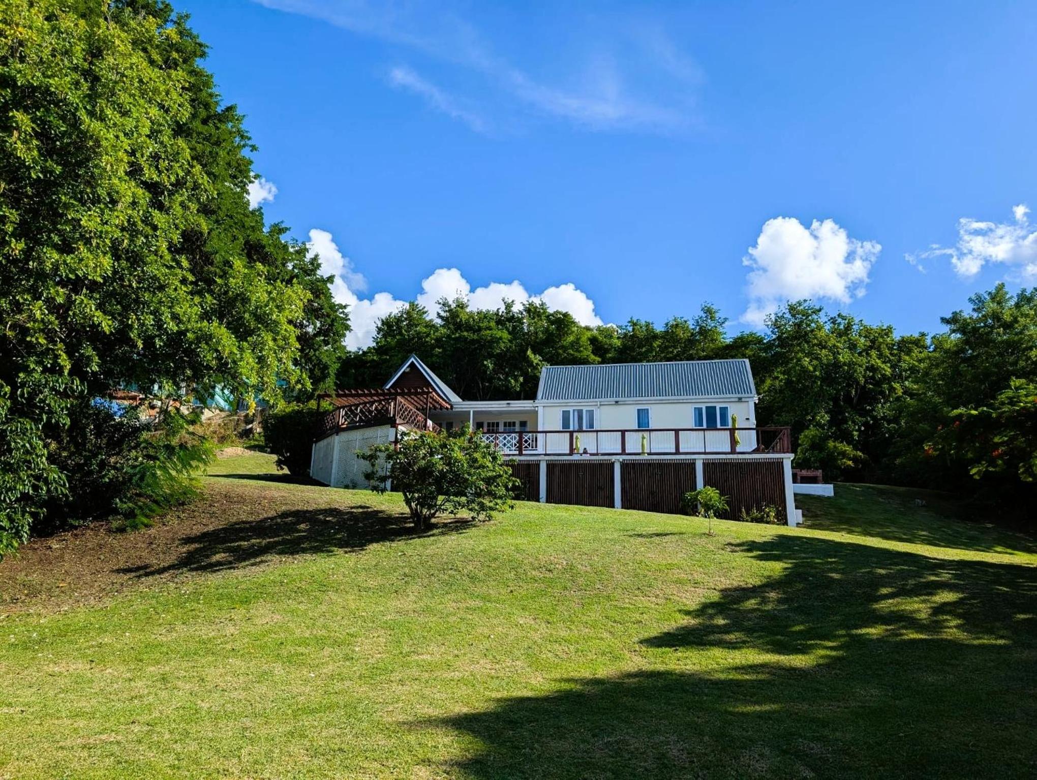 Private villa with large pool & 5min walk to beach view 3