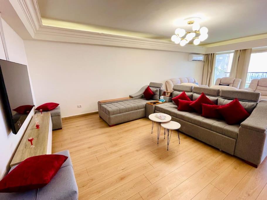 3BR Spacious Apt In Maadi Nile Corniche