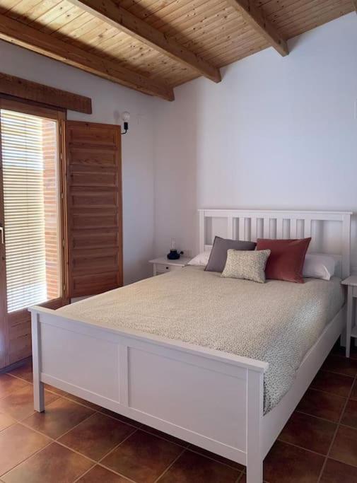 La Llobatera Casa Rural