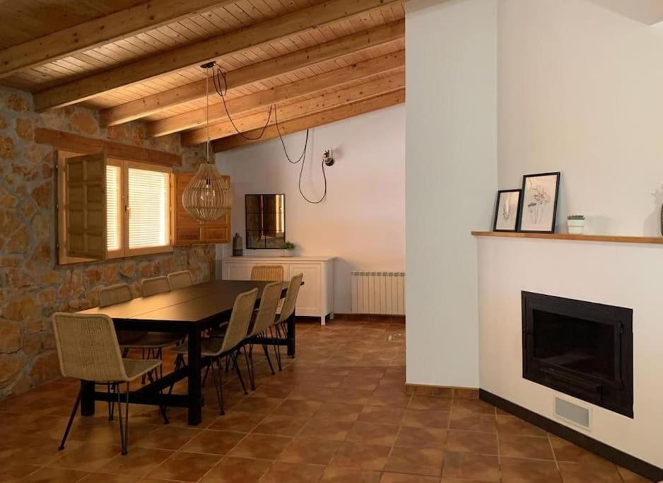 La Llobatera Casa Rural