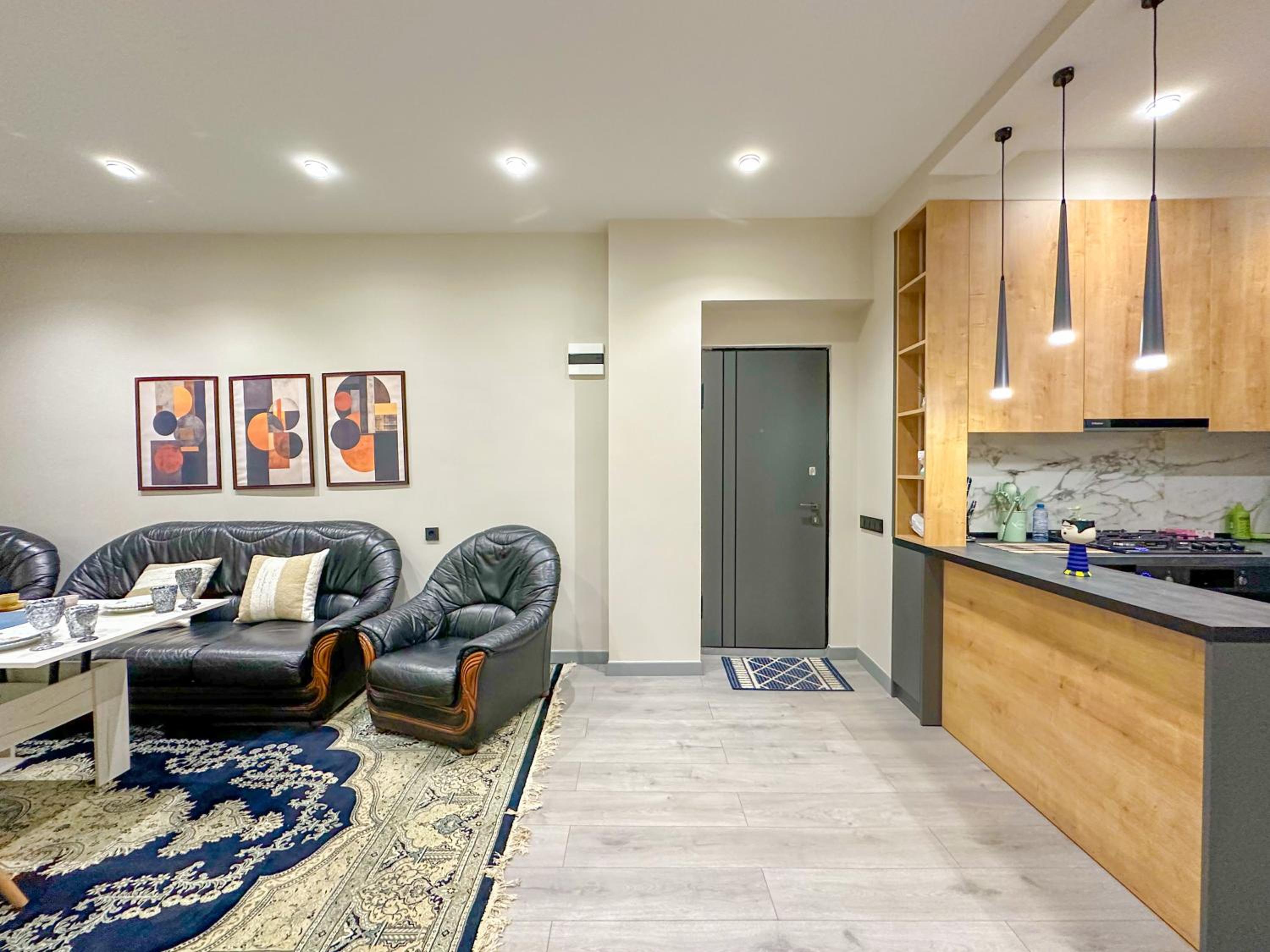 Three-room quiet corner
