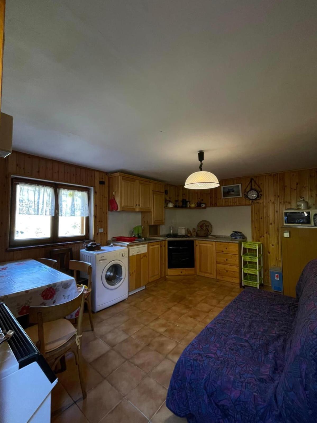 PM 10 Via Don Aldo Hosquet Guest House view 4