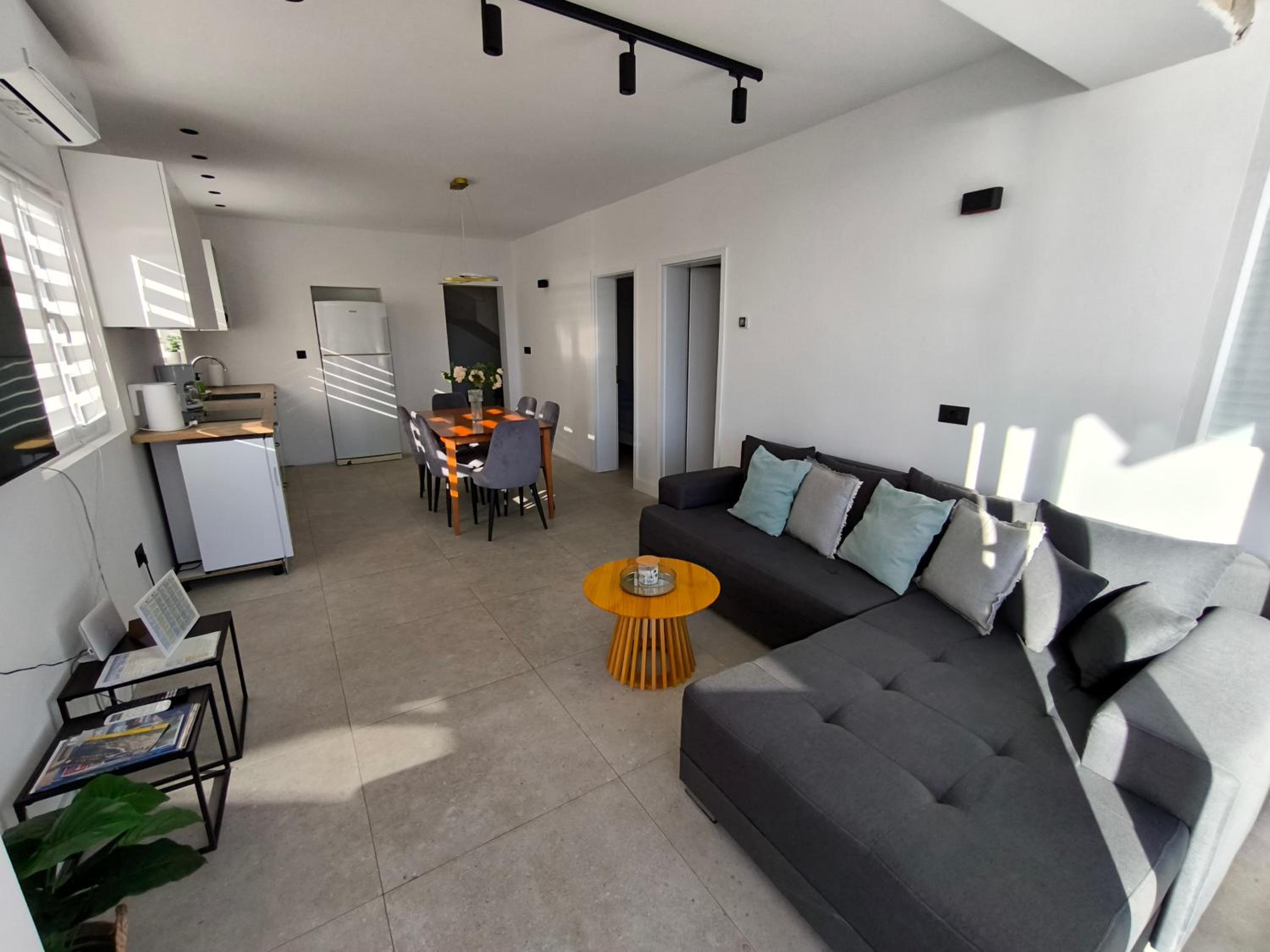 Astramaris Apartments