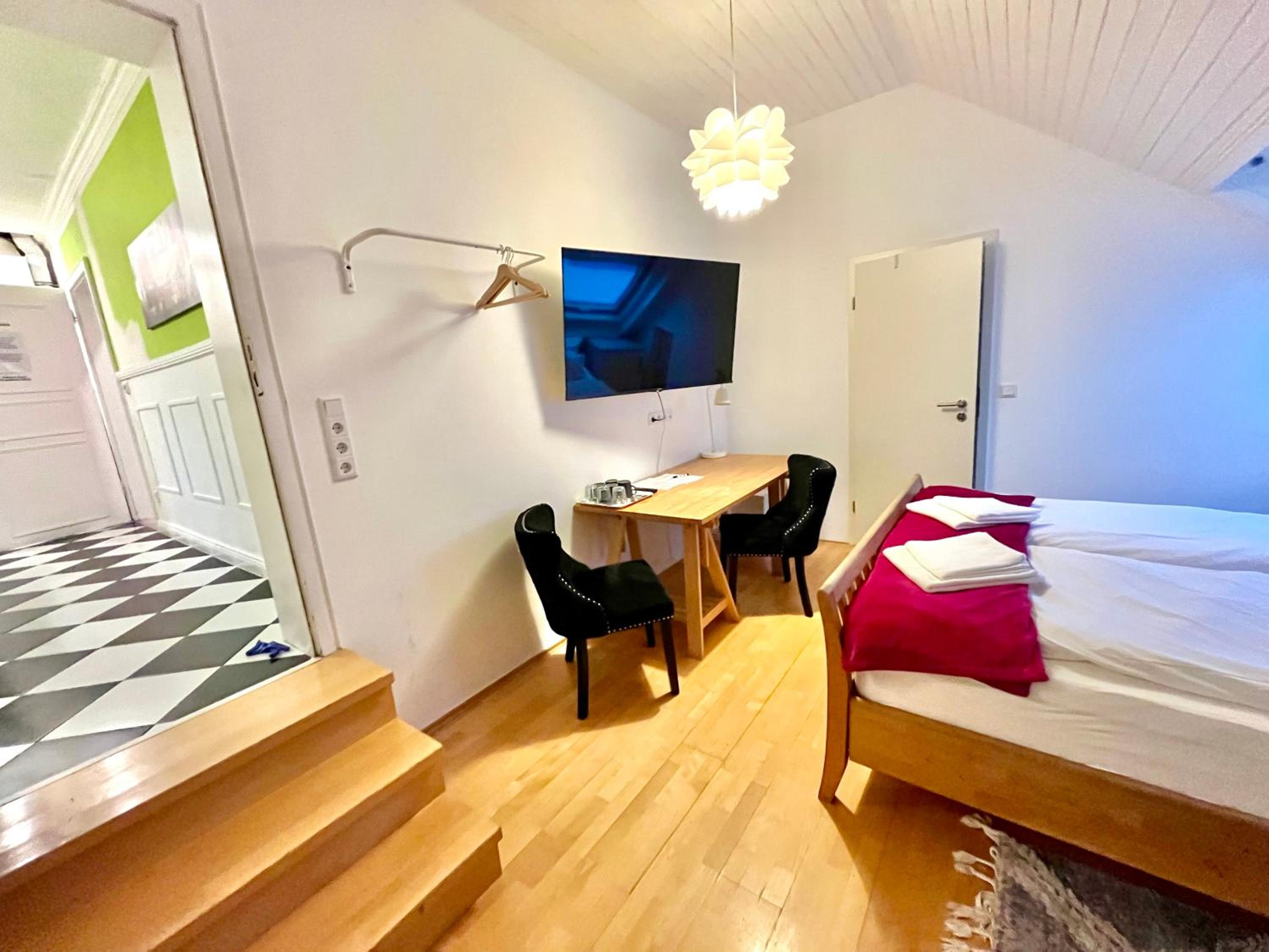VILLA ORCHARD Frankfurt - Trade Fair Airport