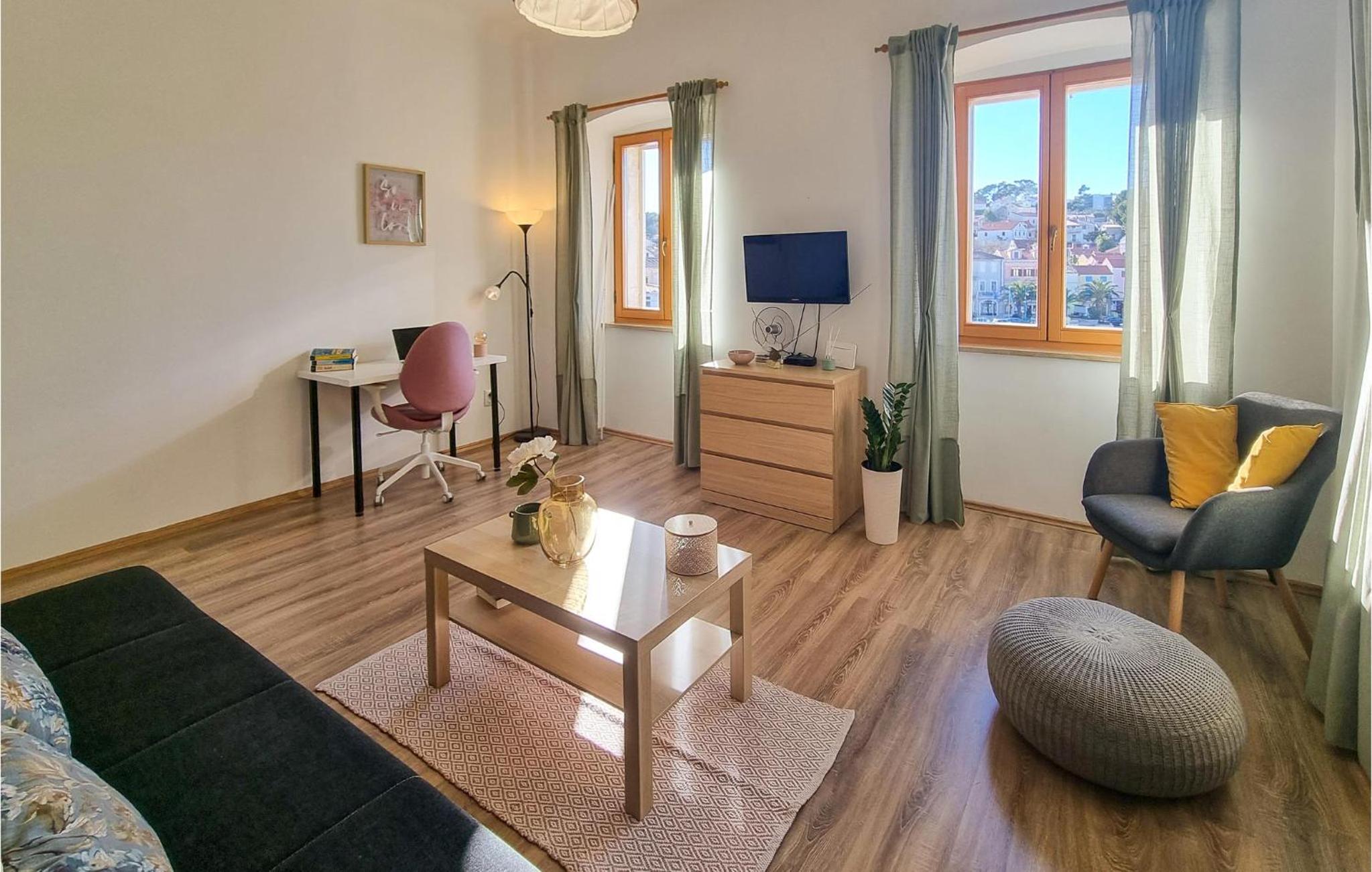 Nice Apartment In Mali Losinj With Wifi