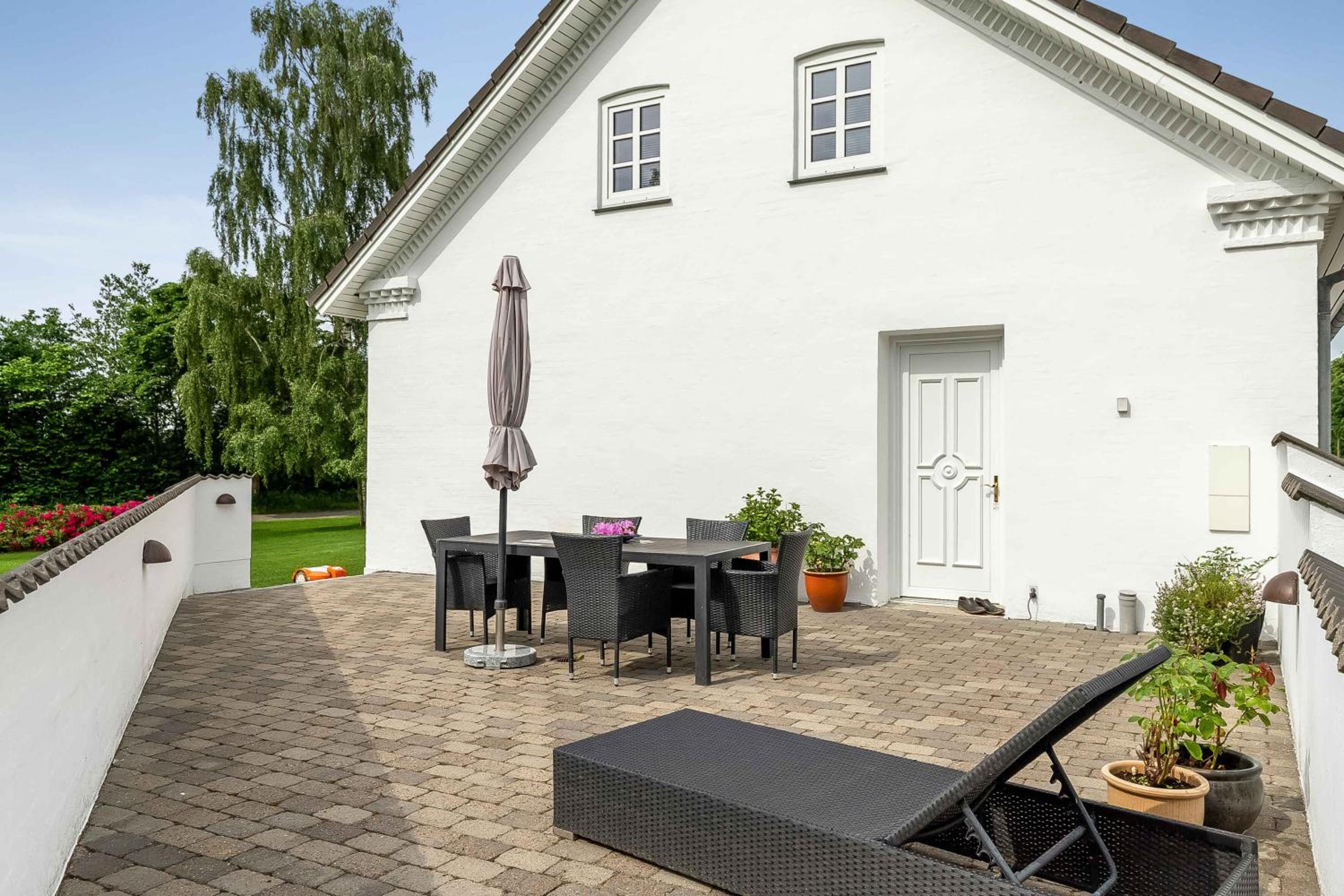 Spacious House With Room For Relaxation And Play