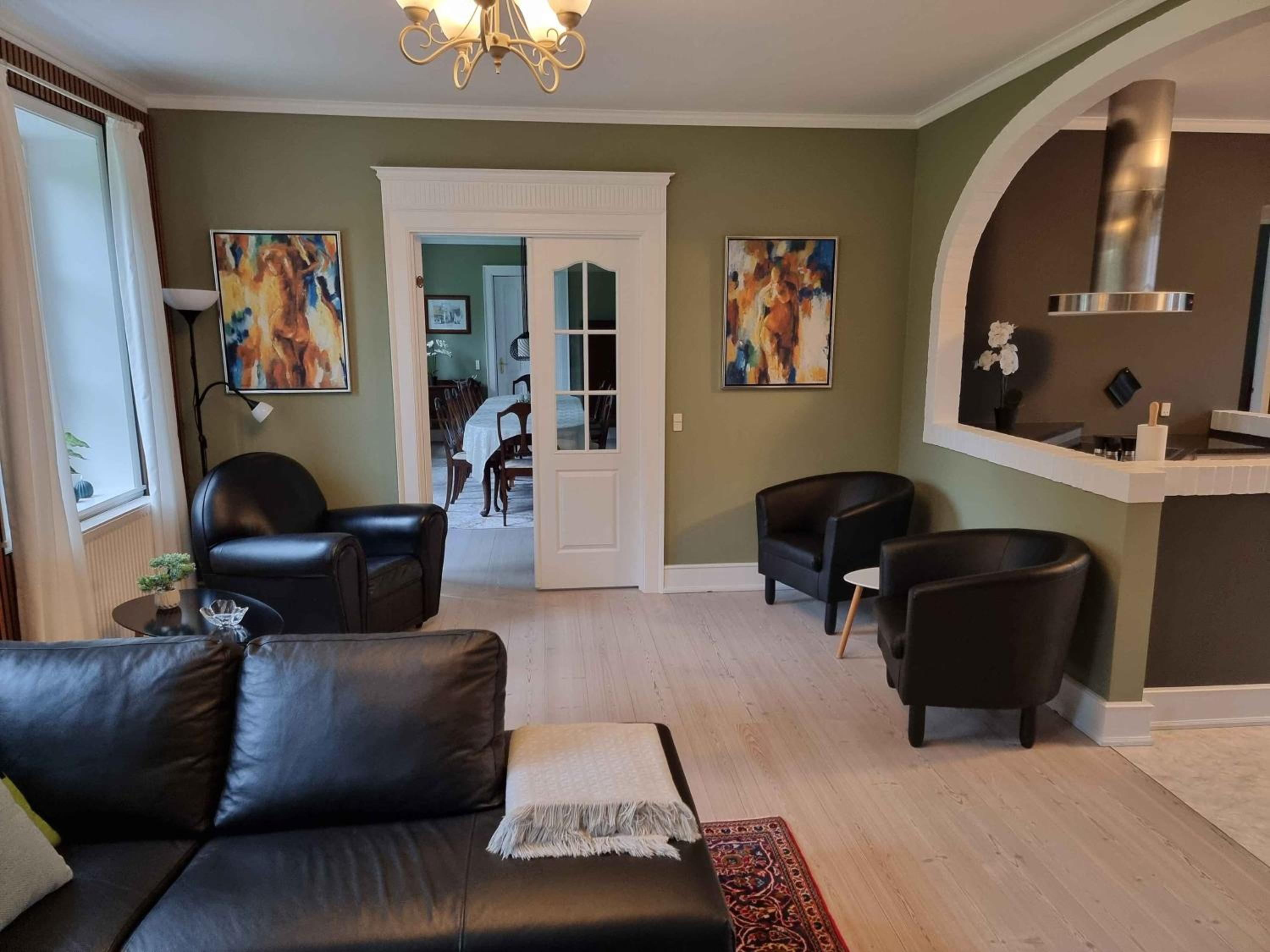 Spacious House With Room For Relaxation And Play