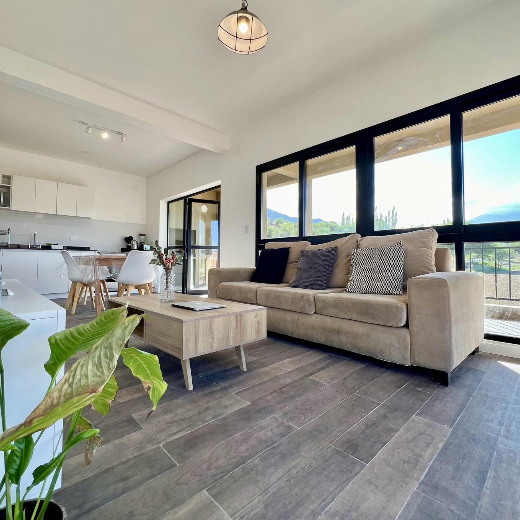 Lo de Nieves - Casas con hermosa vista al Nevado y gran ubicación