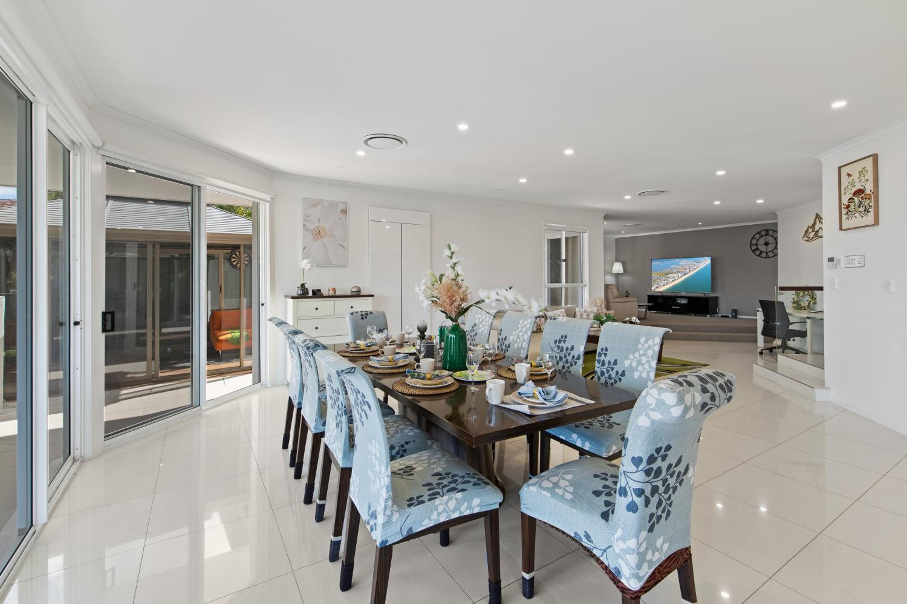 Lakeview Bliss, Black Swans, Golf Retreat in Brisbane