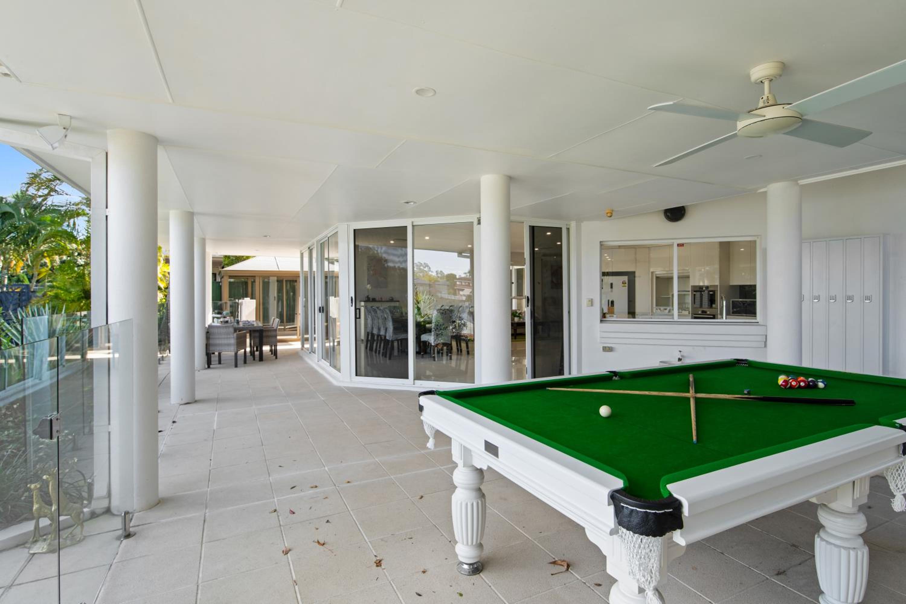Lakeview Bliss, Black Swans, Golf Retreat in Brisbane