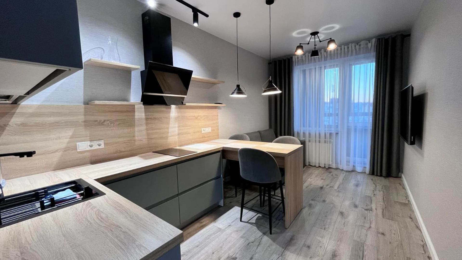 Kayden Mansliv Apartment