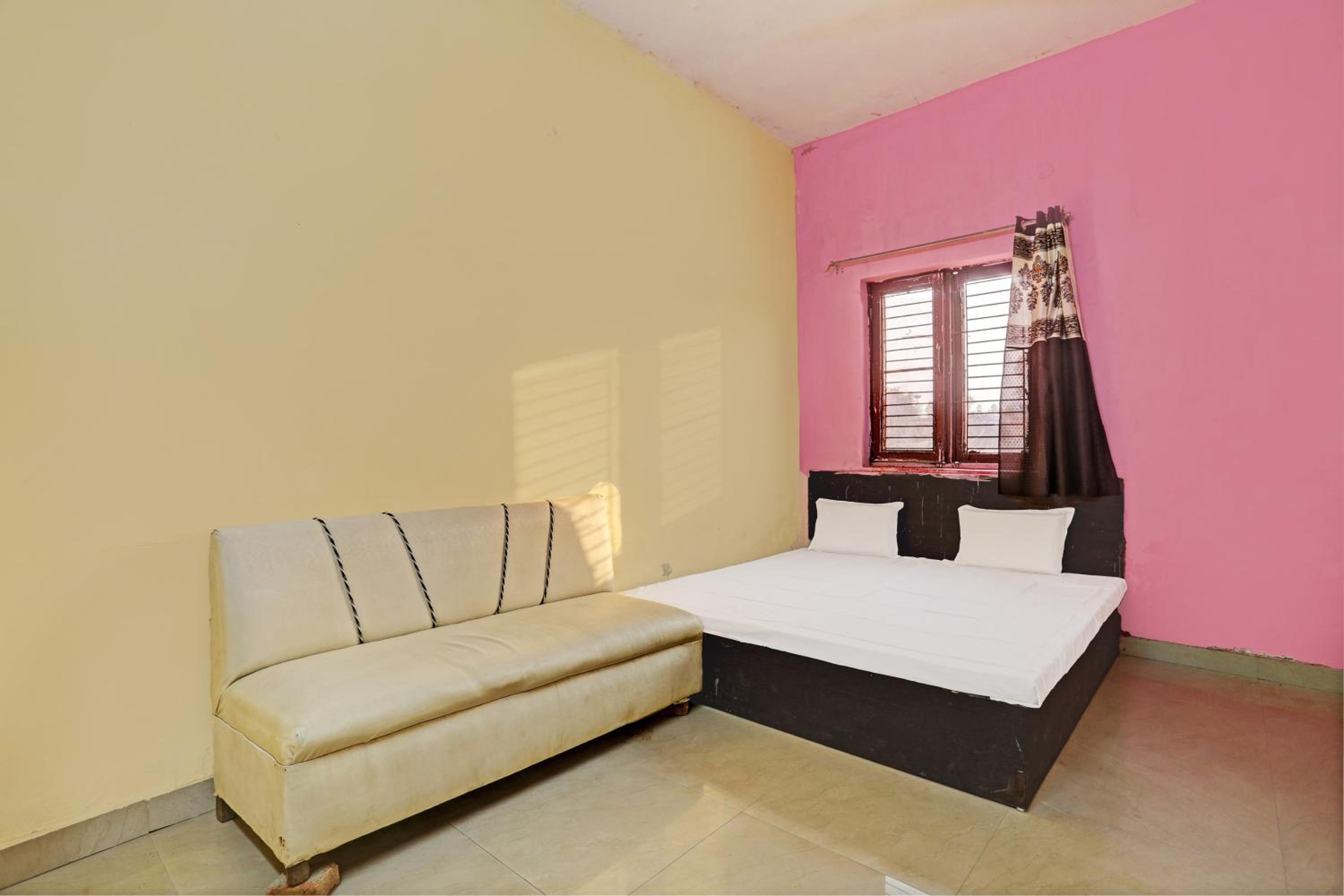 Hotel O Kamla banquet hall