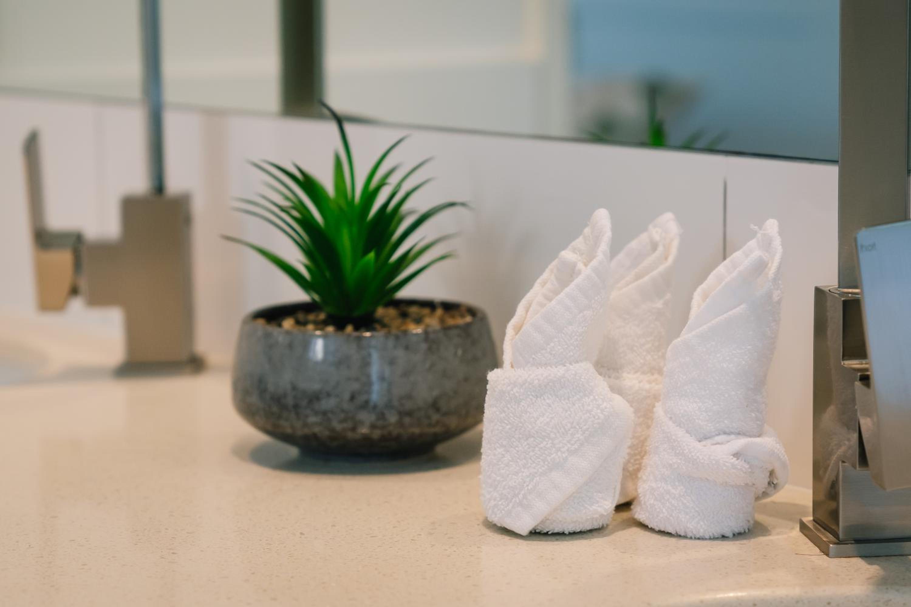 Lakeview Bliss, Black Swans, Golf Retreat in Brisbane