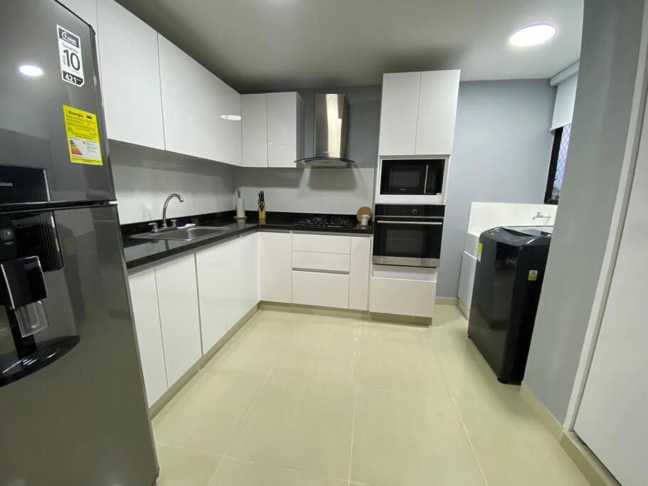 Apartment 2 blocks to Buenavista Location Riomar Barranquilla