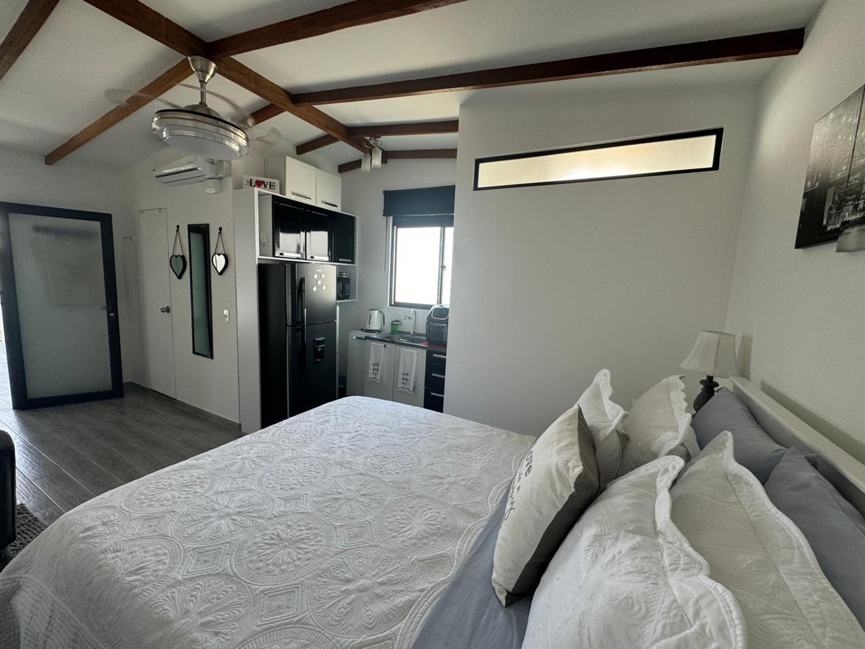 Modern apartment/Studio