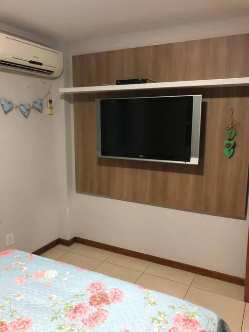 Belíssima cobertura duplex com vista para o mar