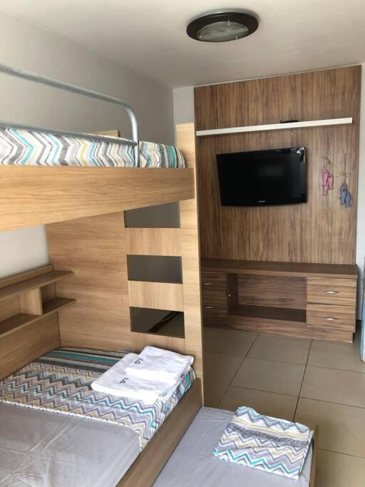 Belíssima cobertura duplex com vista para o mar