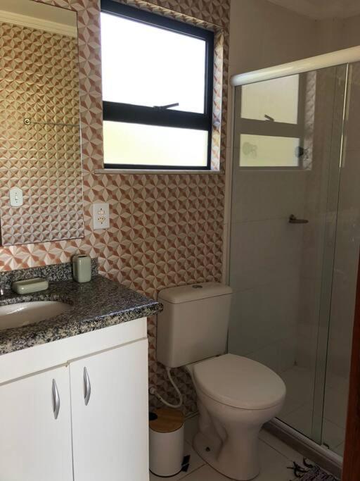 Belíssima cobertura duplex com vista para o mar