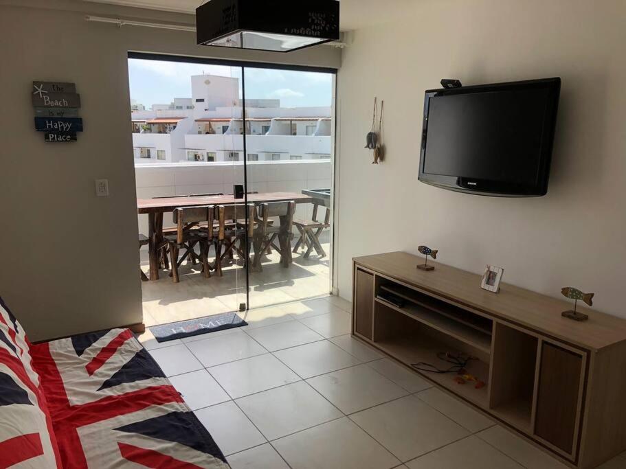 Belíssima cobertura duplex com vista para o mar