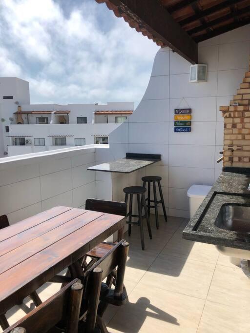 Belíssima cobertura duplex com vista para o mar
