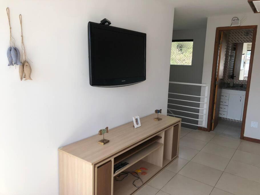 Belíssima cobertura duplex com vista para o mar