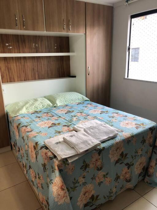 Belíssima cobertura duplex com vista para o mar