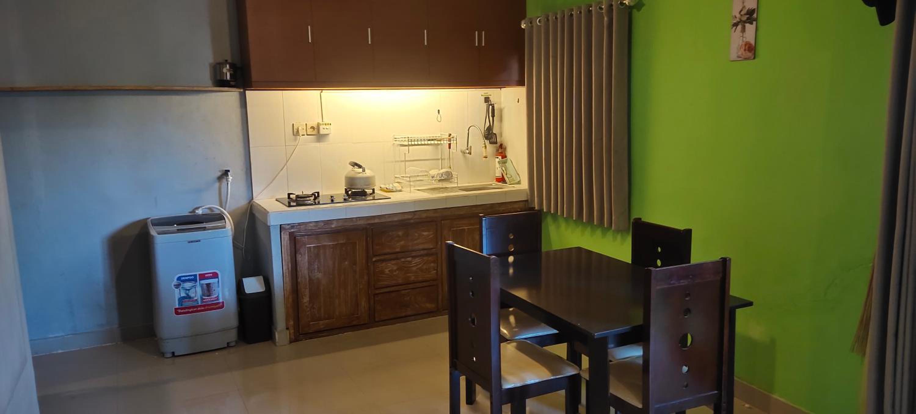 3 Bedroom Fully Furnished LC Home view 2