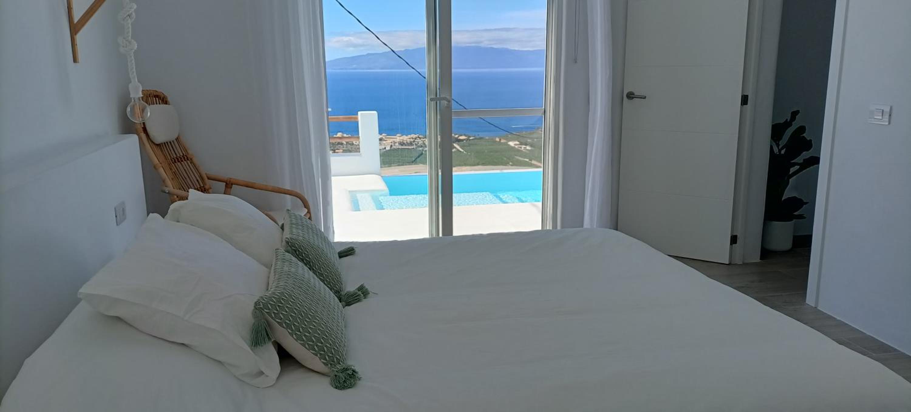 Casa Bincoblanco, balcony of the Atlantic